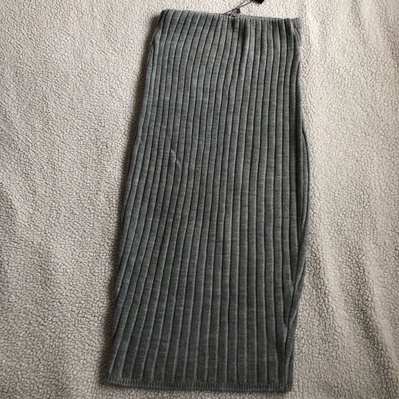 NOT FOR SALE RIGHT NOW! 
NWT BOOHOO Gray Rib Knit Pencil Skirt Size Large - Picture 5 of 8